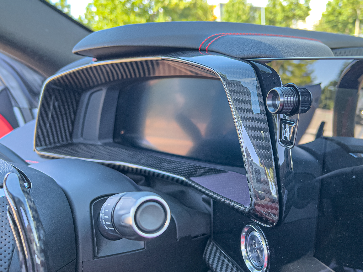 eos-corvette-c8-gauge-carbon-fiber-cluster-cover-vent-555-bkcf (23)