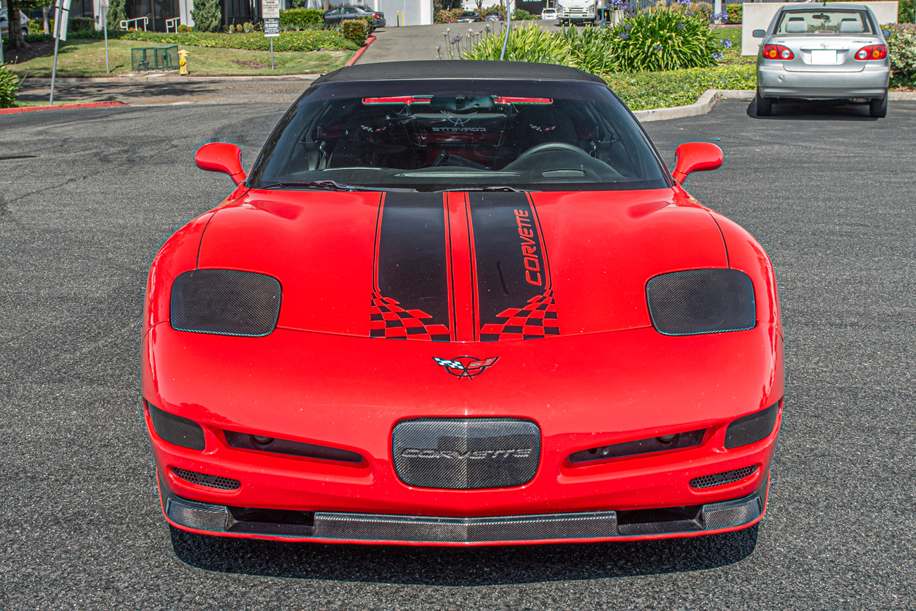 eos-chevrolet-corvette-c5-carbon-fiber-front-license-plate-trim-cover-vent-581-bkcf (21)