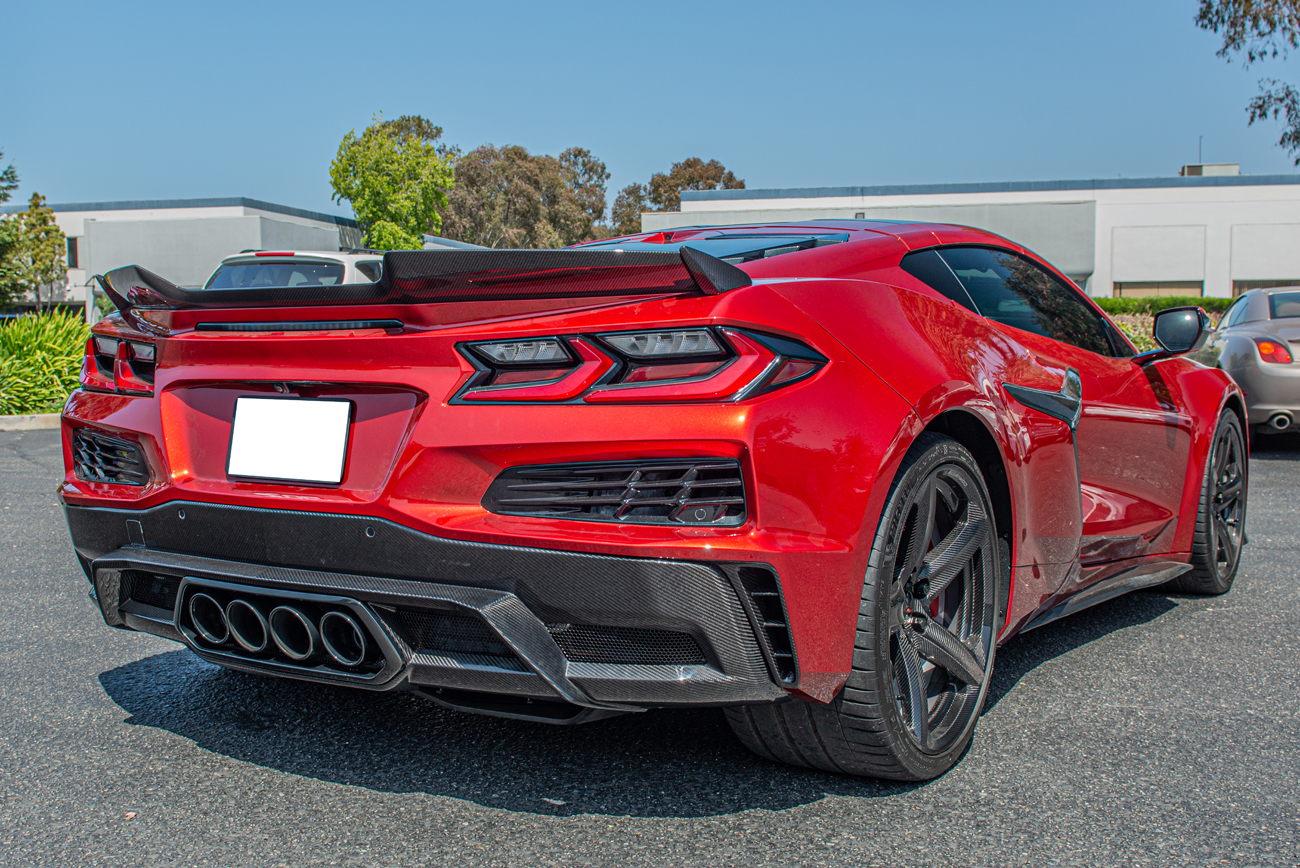 eos-chevrolet-corvette-c8-z06-rear-side-vent-cover-vent-602-bkcf (19)