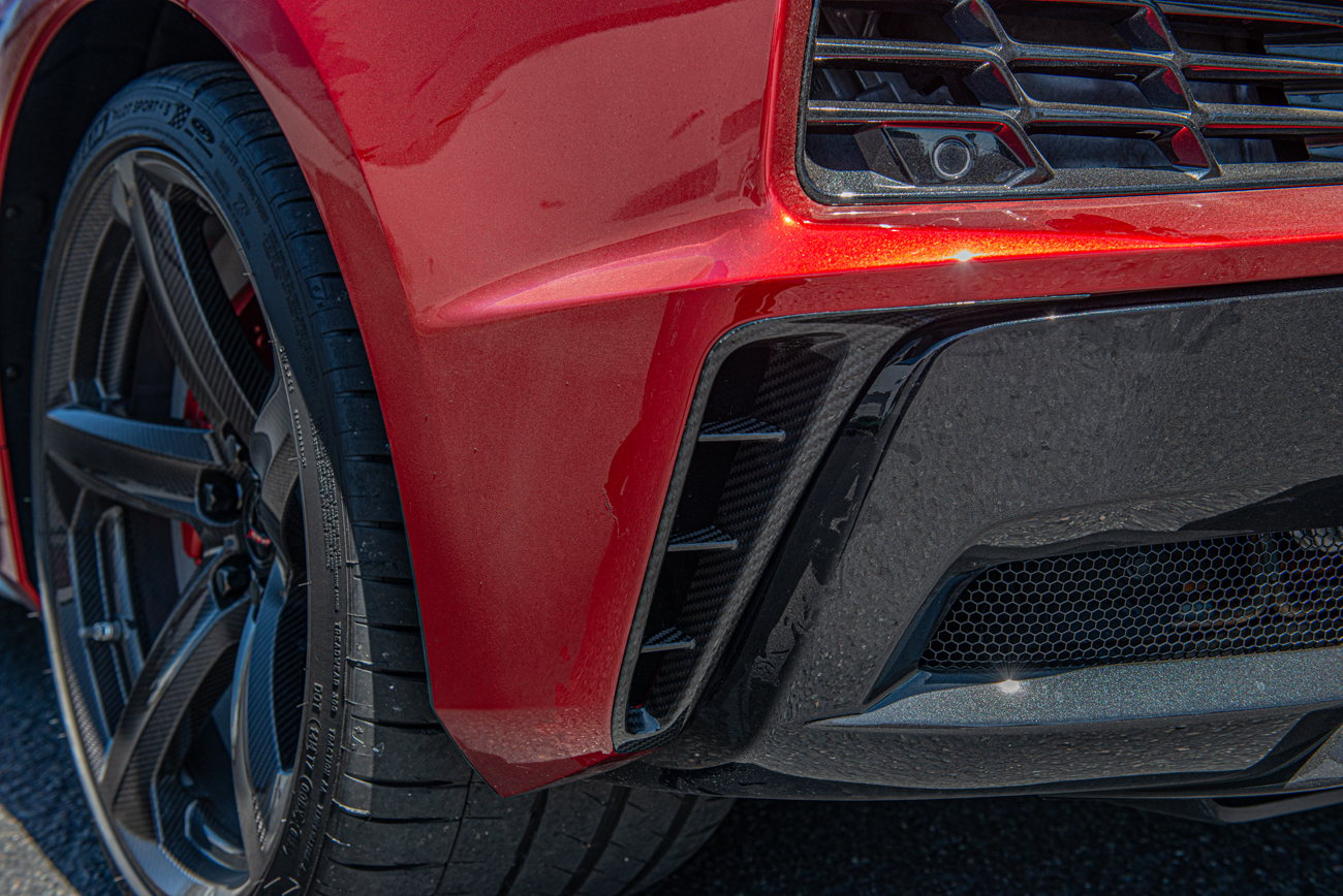 eos-chevrolet-corvette-c8-z06-rear-side-vent-cover-vent-602-bkcf (33)