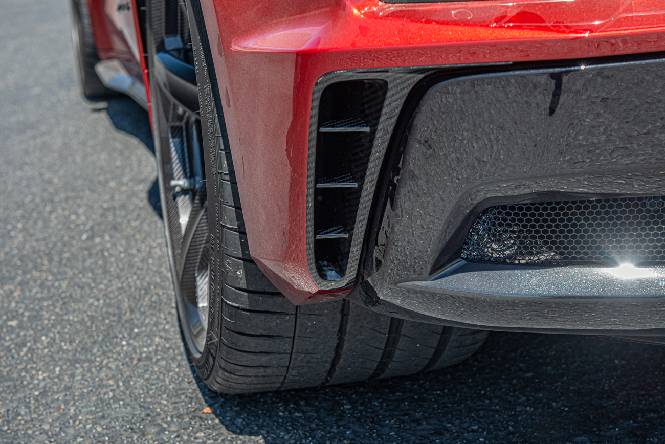 eos-chevrolet-corvette-c8-z06-rear-side-vent-cover-vent-602-bkcf (46)