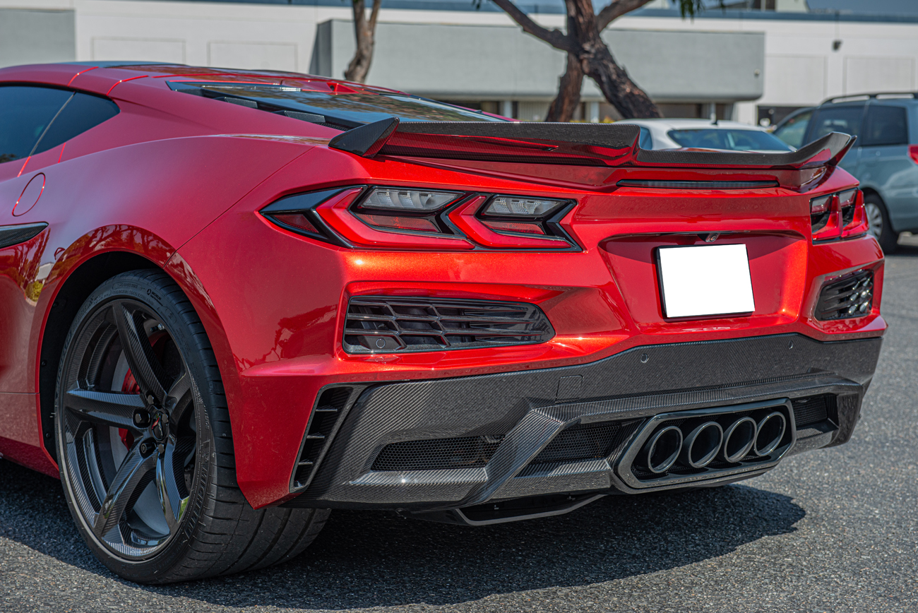 eos-chevrolet-corvette-c8-z06-rear-side-vent-cover-vent-602-bkcf (8)