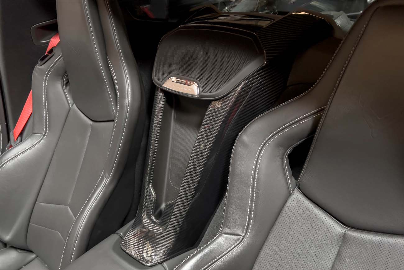 eos-corvette-c8-waterfall-lower-trim-console-cover-grill-514-bkcf (9)