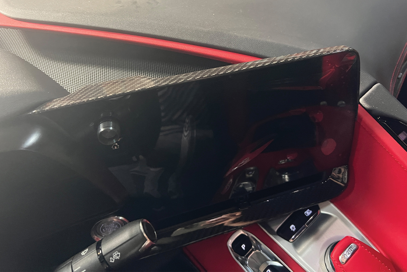 eos-corvette-c8-carbon-fiber-radio-gps-navigation-screen-cover-vent-653-bkcf (17)