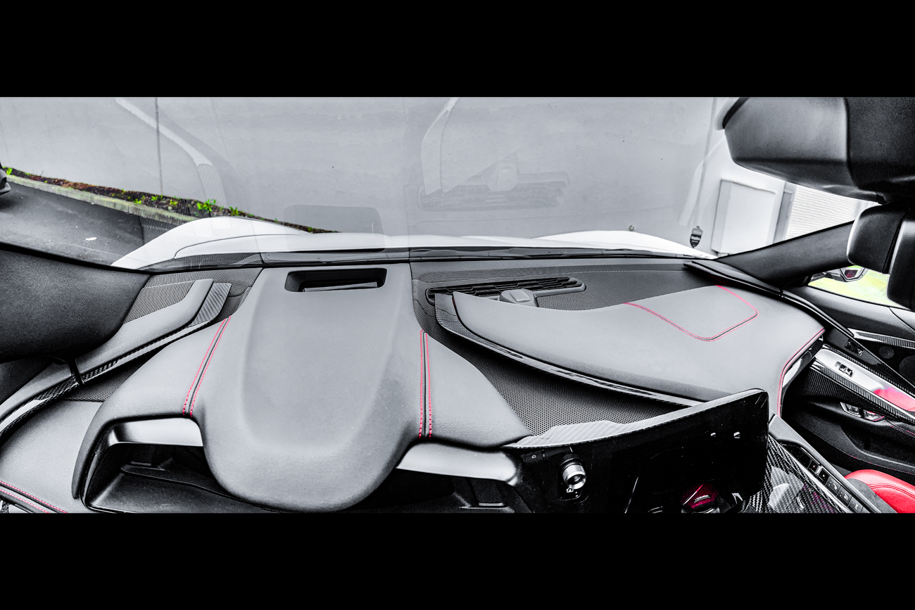 eos-corvette-c8-carbon-fiber-upper-dash-pad-trim-cover-kit-vent-559-bkcf (25)
