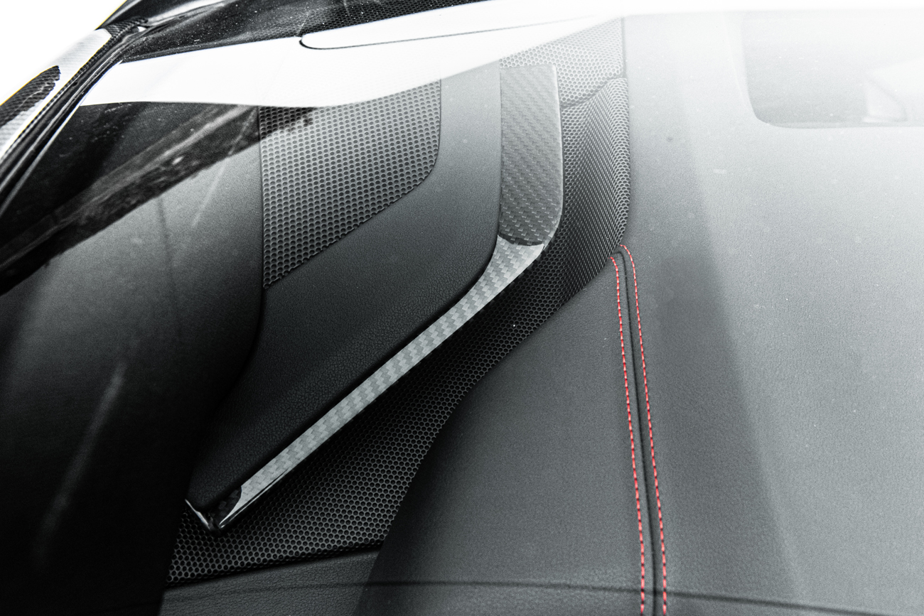 eos-corvette-c8-carbon-fiber-upper-dash-pad-trim-cover-kit-vent-559-bkcf (9)