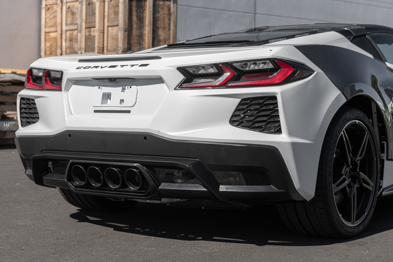 eos-corvette-c8-z06-package-rear-center-quad-exit-diffuser-diff-859-absdiff-863-grilldiff-863-tips (27)