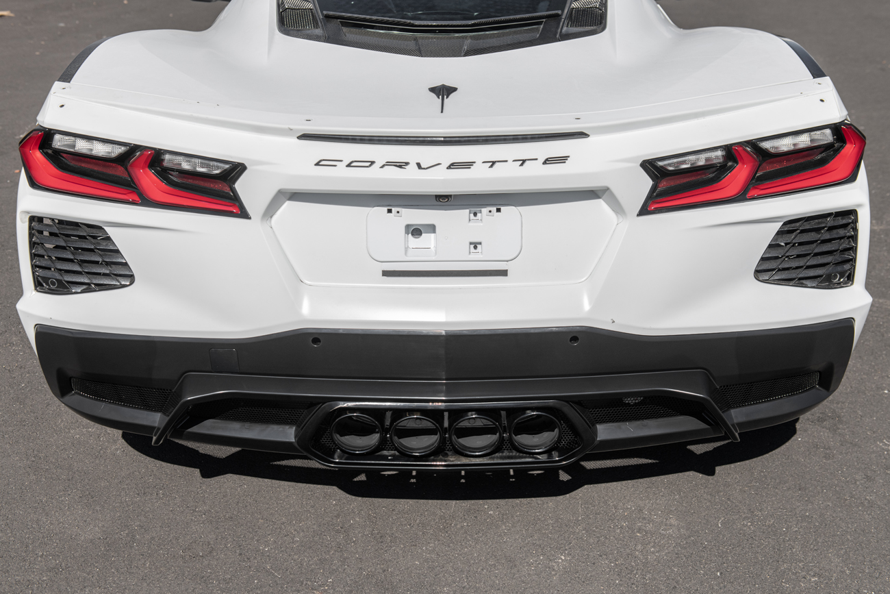 eos-corvette-c8-z06-package-rear-center-quad-exit-diffuser-diff-859-absdiff-863-grilldiff-863-tips (33)