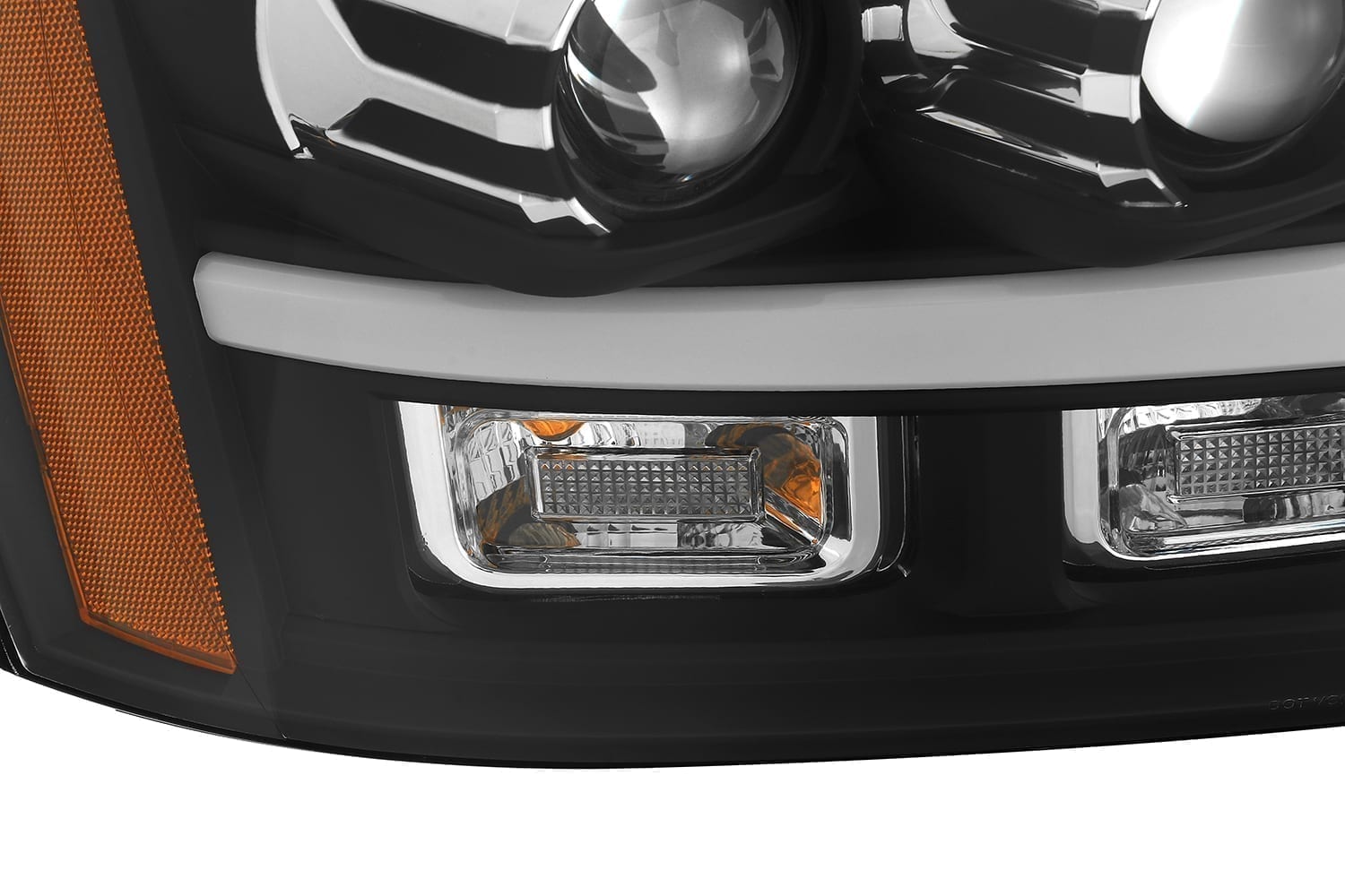 AlphaRex 07-14 Chevrolet TahoeSuburban07-13 Avalanche LUXX-Series LED Projector Headlights Black (4)