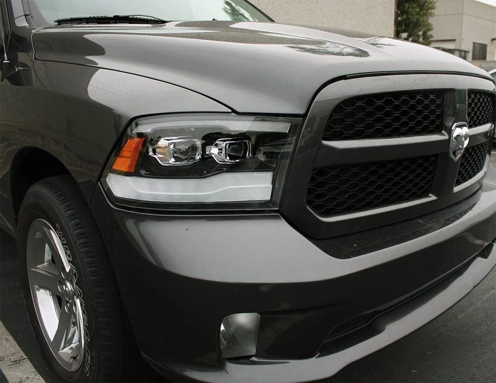 AlphaRex 09-18 Ram Truck LUXX-Series LED Projector Headlights Black (5)