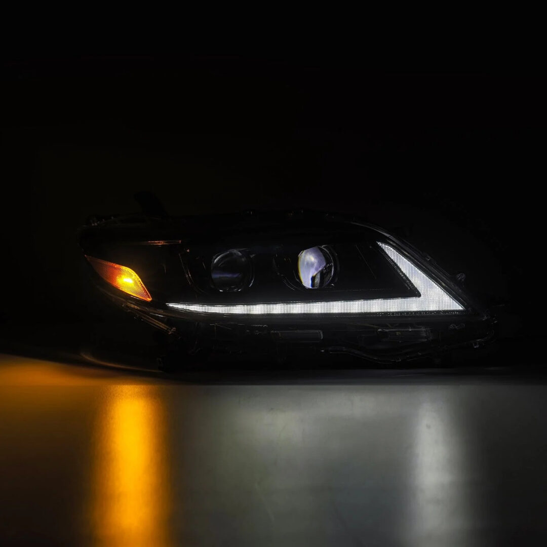 AlphaRex 11-20 Toyota Sienna LUXX-Series Projector Headlights Alpha-Black (6)