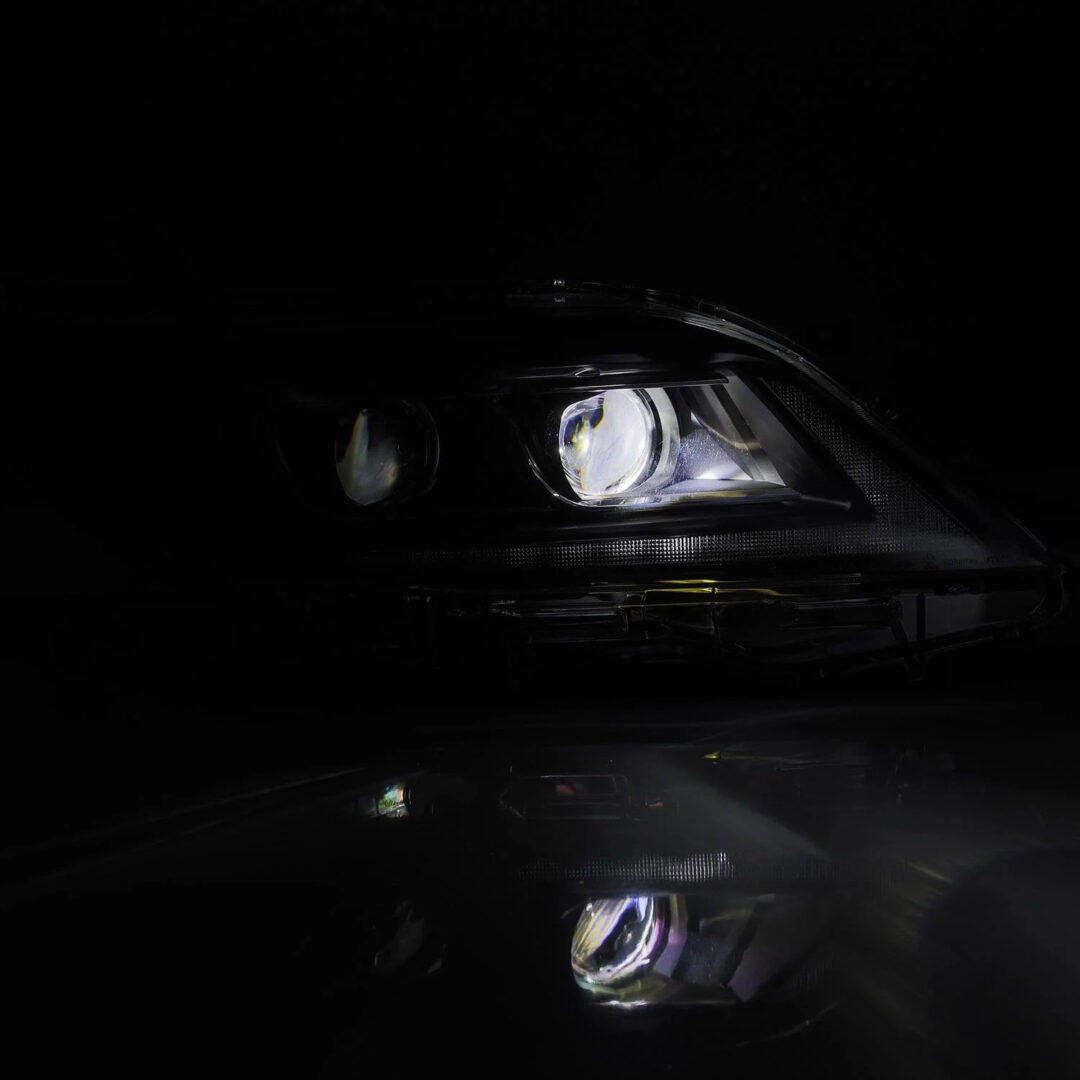 AlphaRex 11-20 Toyota Sienna LUXX-Series Projector Headlights Black (5)