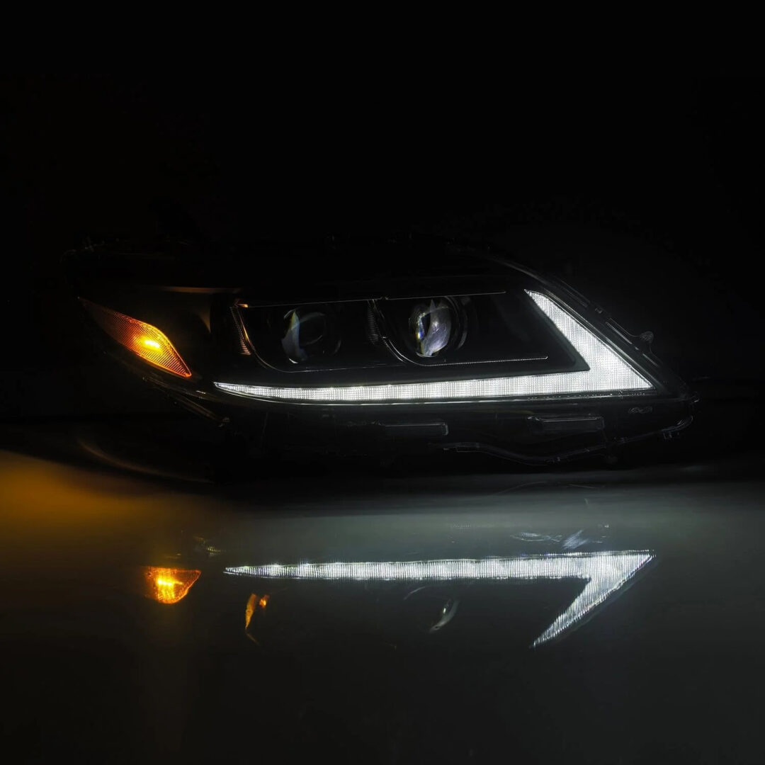 AlphaRex 11-20 Toyota Sienna LUXX-Series Projector Headlights Black (7)