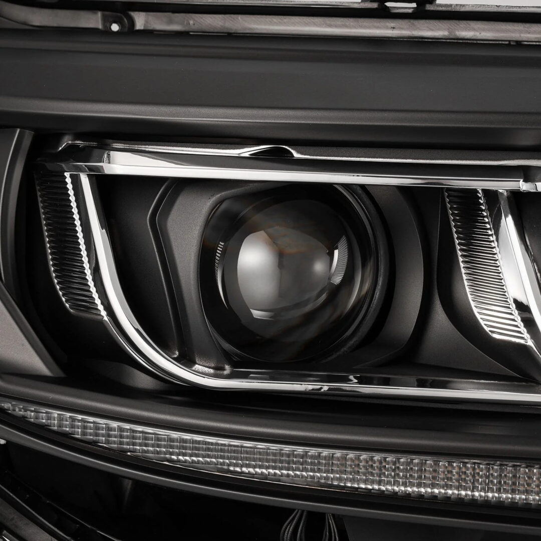 AlphaRex 11-20 Toyota Sienna LUXX-Series Projector Headlights Black (8)