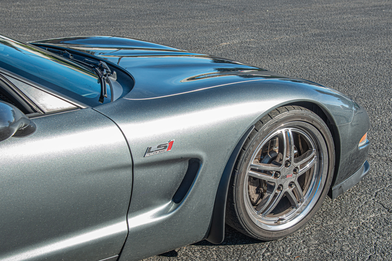 EOS Chevrolet Corvette C5 Front Extended Splash Guards Primer Black (10)