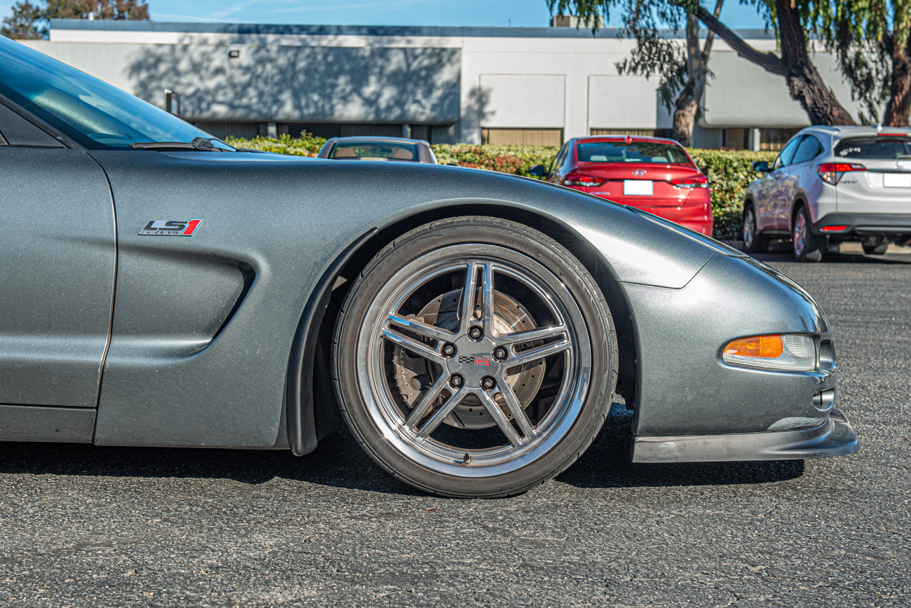 EOS Chevrolet Corvette C5 Front Extended Splash Guards Primer Black (17)