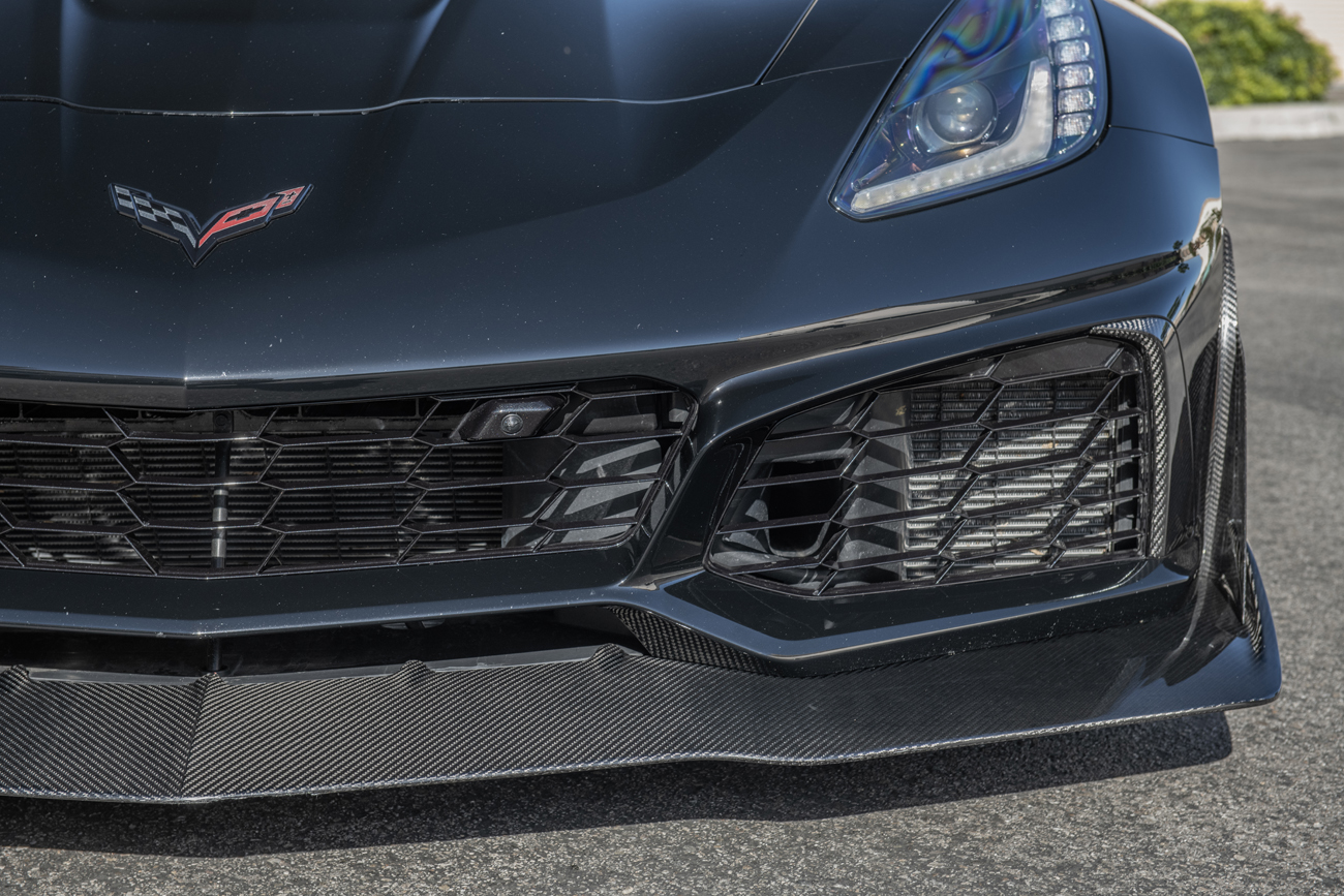 EOS Chevrolet Corvette C7 ZR1 Front Splitter Carbon Fiber (2)