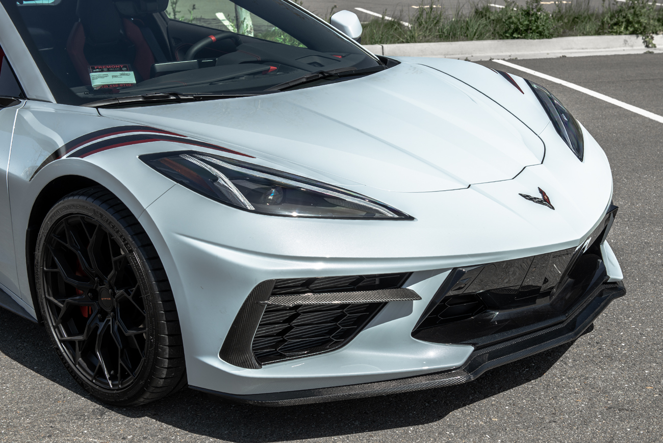 EOS Chevrolet Corvette C8 Front Grille Insert Carbon Fiber (18)