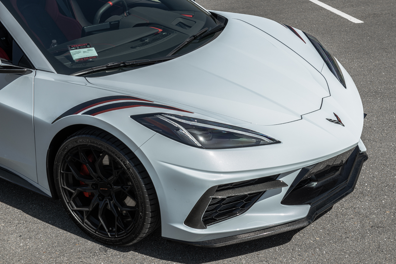 EOS Chevrolet Corvette C8 Front Grille Insert Carbon Fiber (20)
