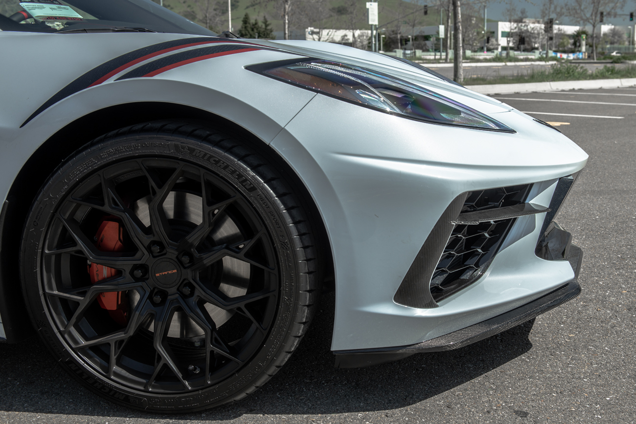 EOS Chevrolet Corvette C8 Front Grille Insert Carbon Fiber (24)
