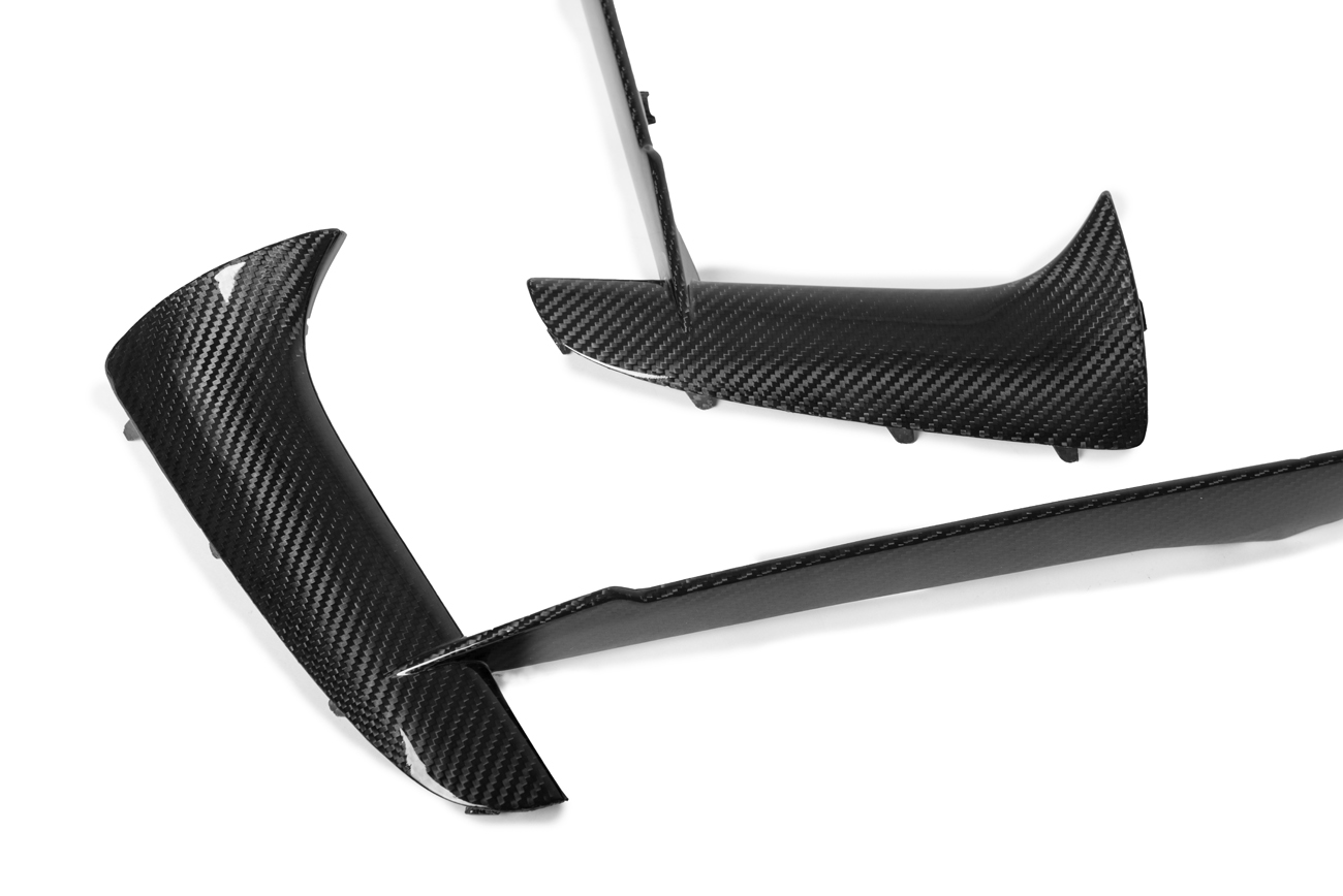 EOS Chevrolet Corvette C8 Front Grille Insert Carbon Fiber (6)