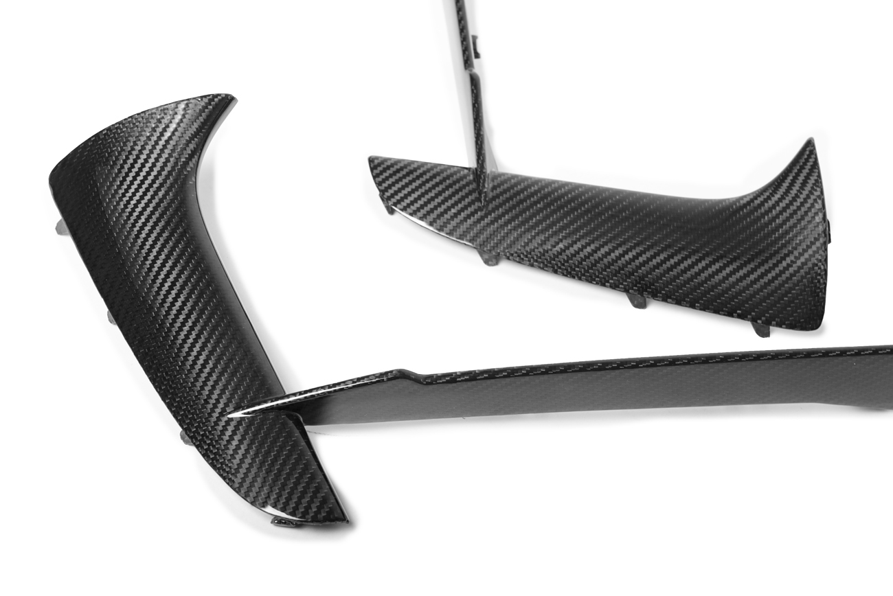 EOS Chevrolet Corvette C8 Front Grille Insert Carbon Fiber (7)