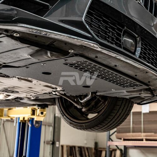 Alternative view of RW Carbon BMW F90 M5 Oil Cooler Guard