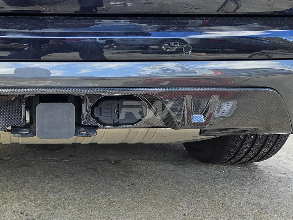 RW-Carbon-BMW-G05-X5-Tow-Package-Carbon-Fiber-Diffuser-10