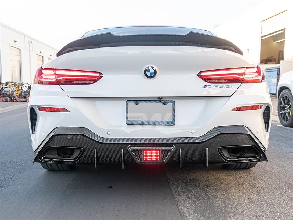 RW-Carbon-BMW-G14-G15-8-Series-Carbon-Fiber-LED-Diffuser-4