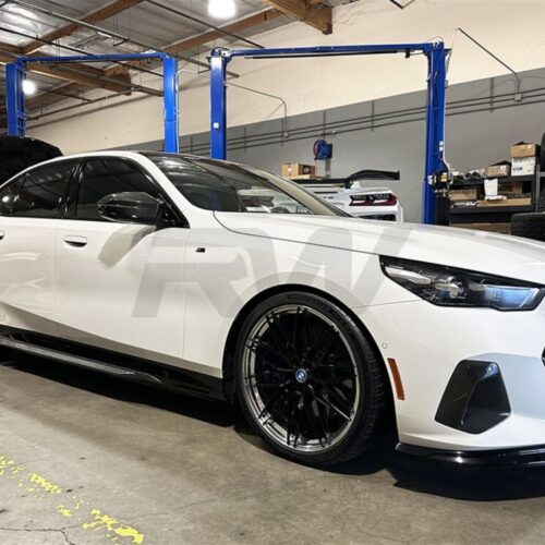 Alternative view of RW Carbon BMW G60 5-Series Carbon Fiber Side Skirt Extensions