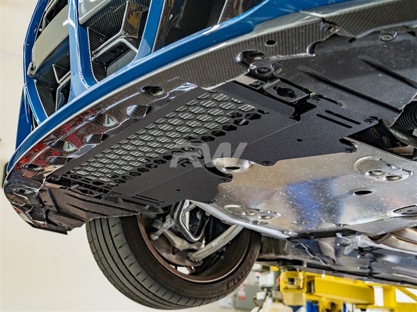 RW Carbon BMW G8X M2-M3-M4 Oil Cooler Guard