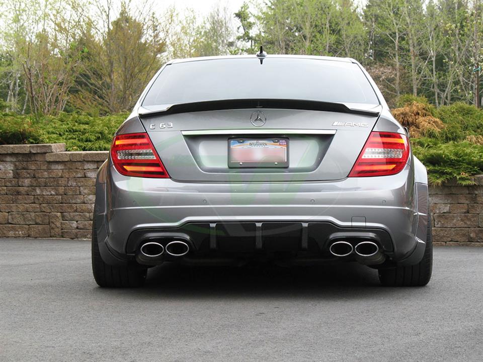 RW-Carbon-Mercedes-C63-AMG-Big-Fin-Carbon-Fiber-Diffuser-10