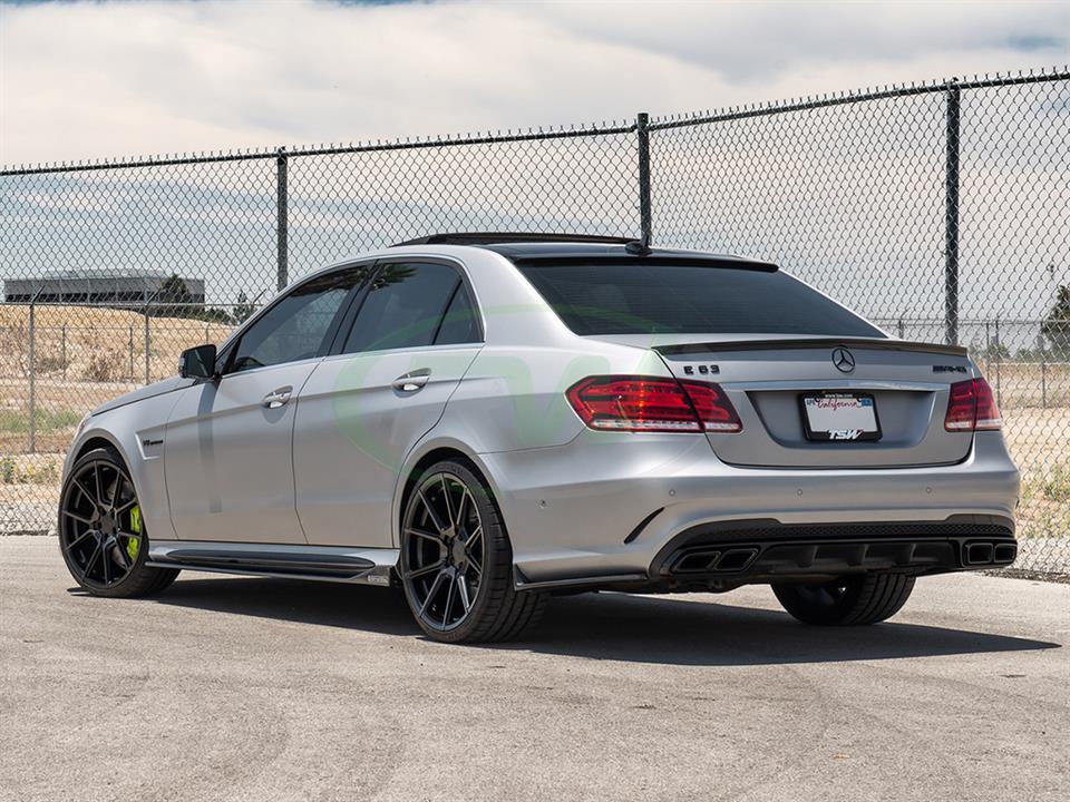 RW Carbon Mercedes W212 E63 14+ CF Rear Bumper Splitters (1)