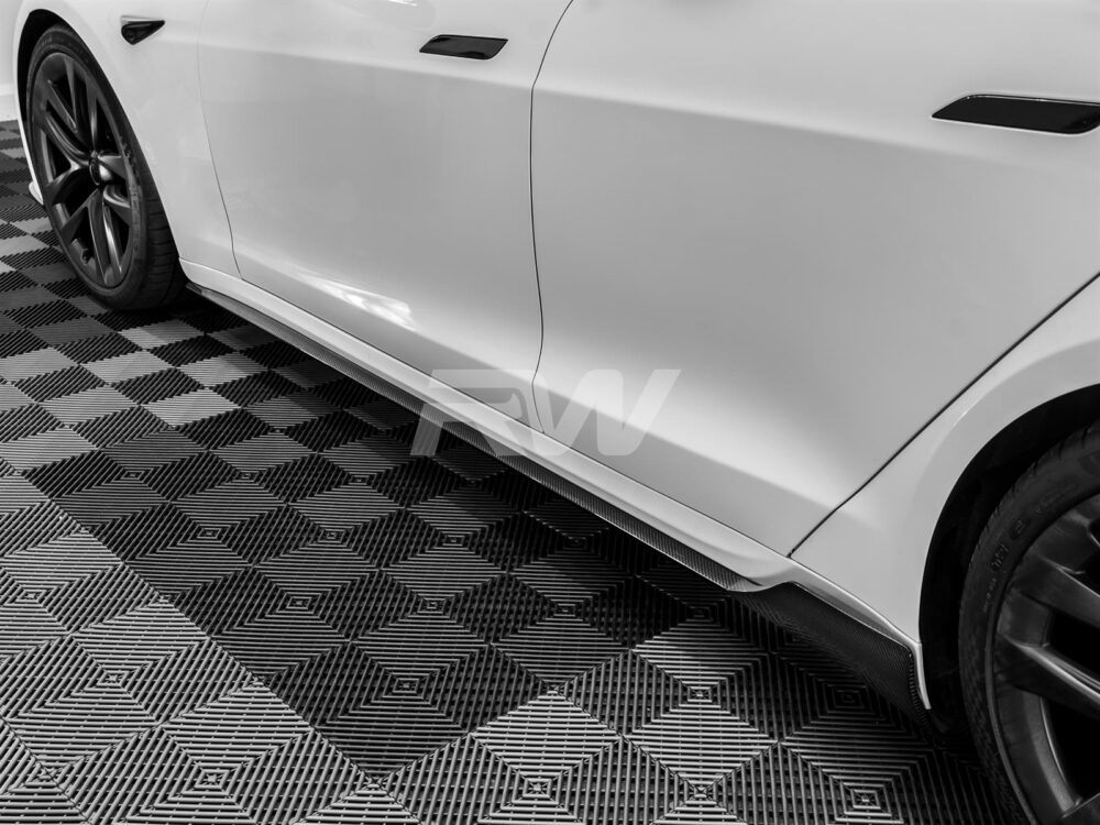 RW Carbon Tesla Model S Plaid Carbon Fiber Side Skirt Extensions (1)