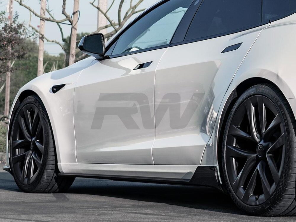 RW Carbon Tesla Model S Plaid Carbon Fiber Side Skirt Extensions (16)