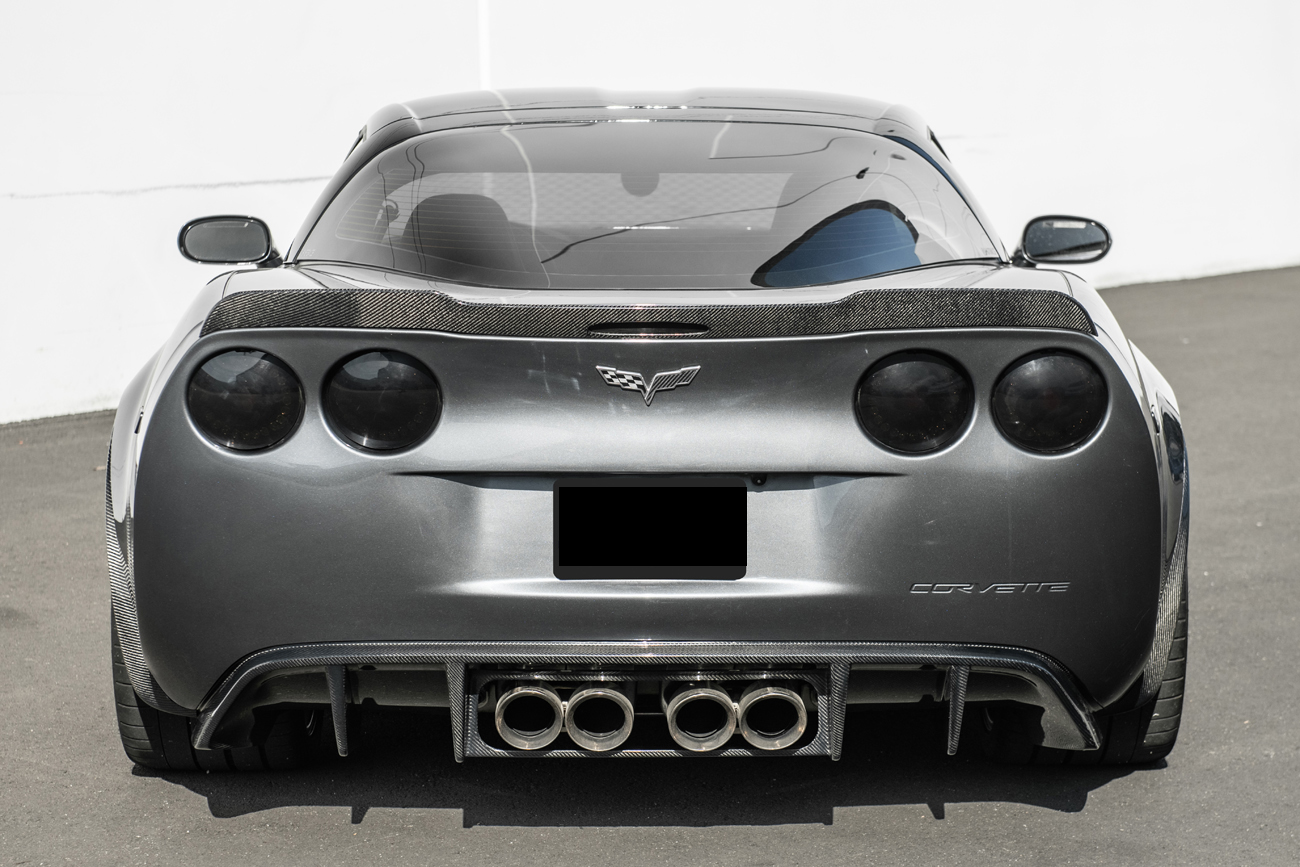 eos-2005-13-corvette-c6-rear-bumper-diffuser-diff-868-bkcf (25)