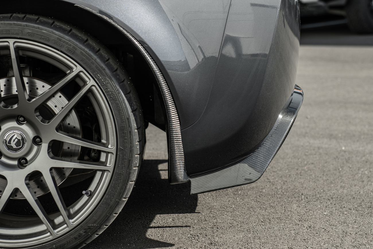 eos-2005-13-corvette-c6-rear-bumper-diffuser-diff-868-bkcf (44)