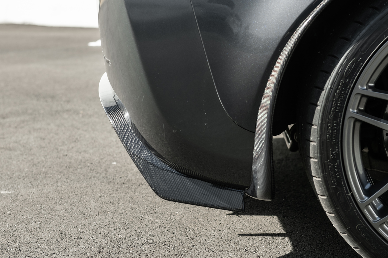 eos-2005-13-corvette-c6-rear-bumper-diffuser-diff-868-bkcf (46)