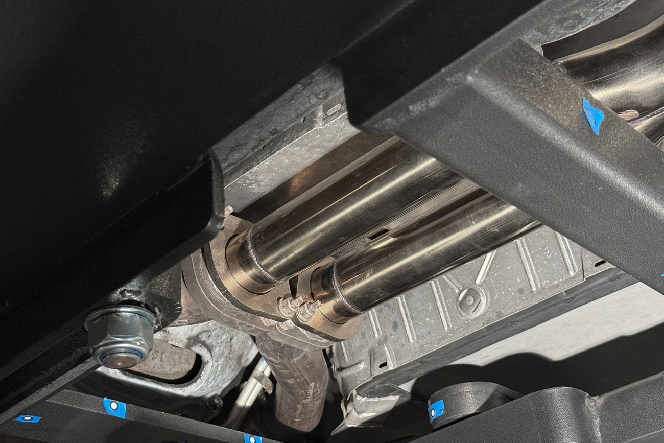 eos-2006-08-corvette-c6-60l-62l-automatic-6-speed-stainless-steel-25-in-x-pipe-ext-mp091 (26)