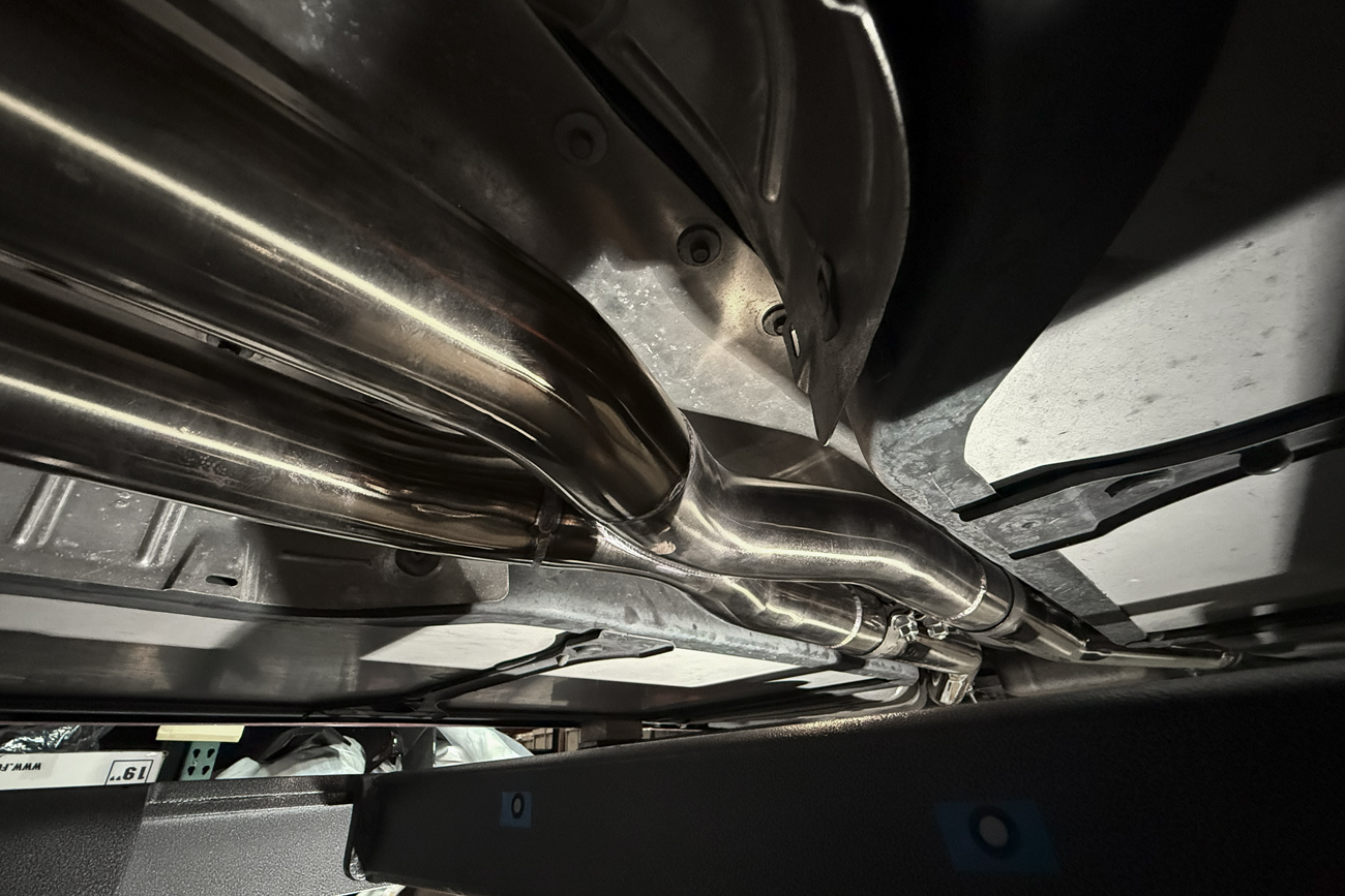 eos-2006-08-corvette-c6-60l-62l-automatic-6-speed-stainless-steel-25-in-x-pipe-ext-mp091 (31)