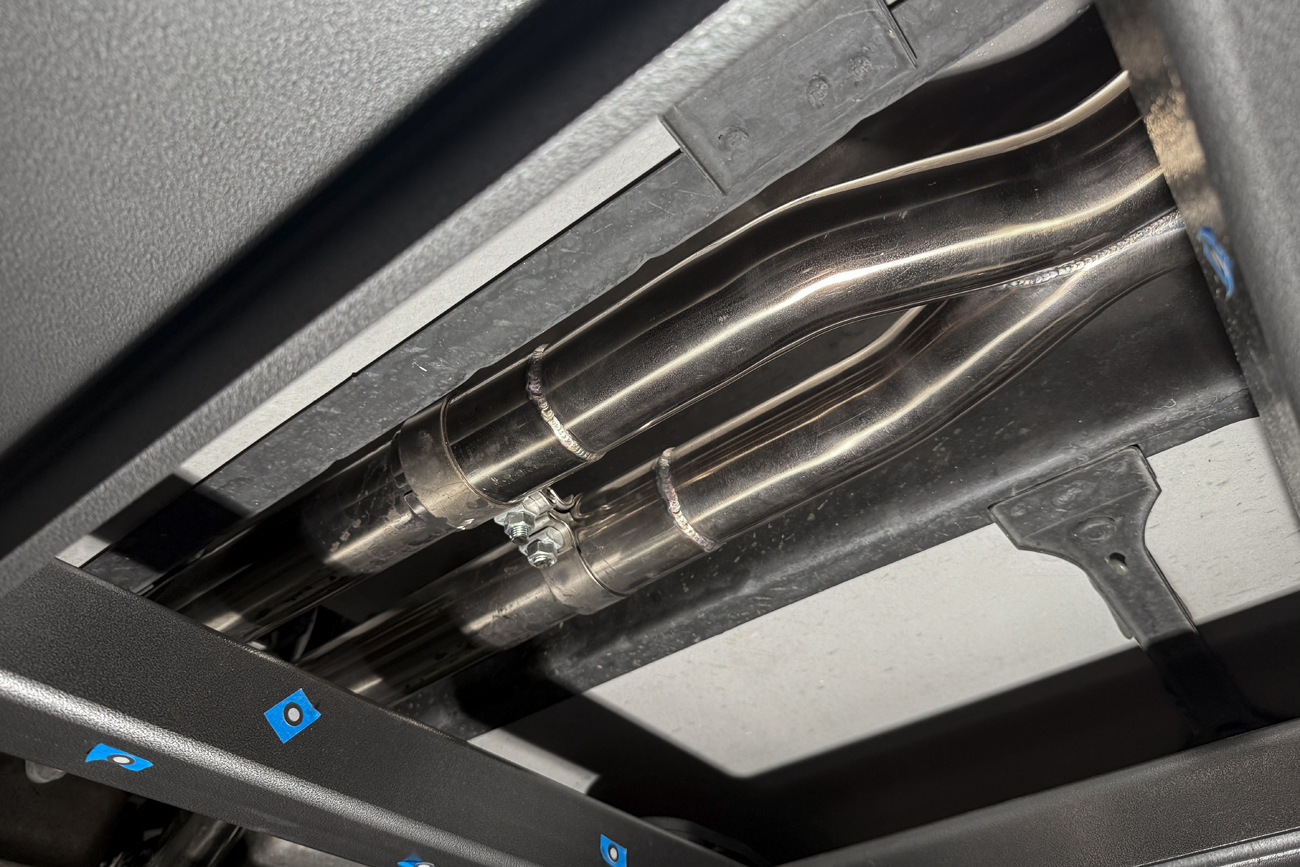 eos-2006-08-corvette-c6-60l-62l-automatic-6-speed-stainless-steel-25-in-x-pipe-ext-mp091 (34)