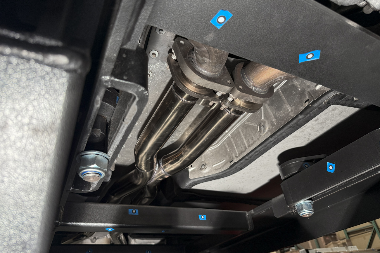 eos-2006-08-corvette-c6-60l-62l-automatic-6-speed-stainless-steel-25-in-x-pipe-ext-mp091 (37)