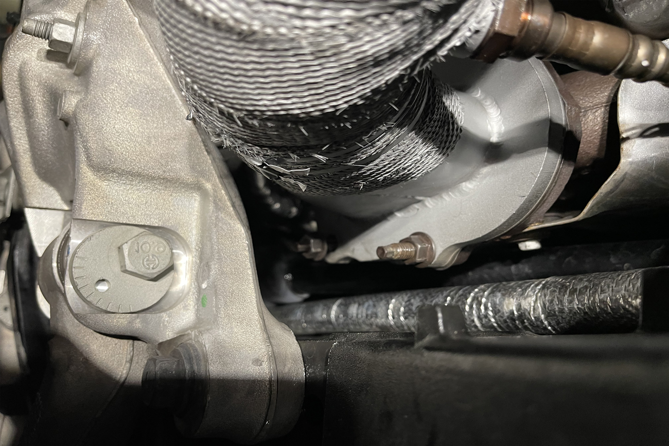 eos-chevrolet-corvette-c7-high-flow-cat-connection-downpipe-ext-dp007-2 (14)