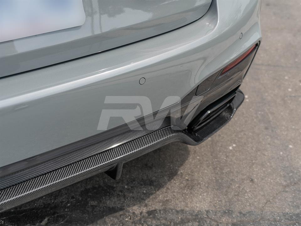 rw-carbon-fiber-bmw-g30-3d-style-carbon-fiber-rear-diffuser-5