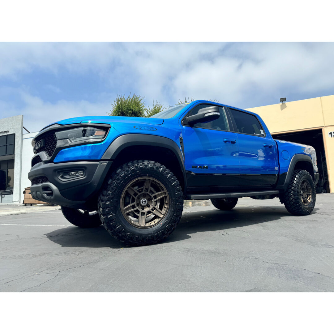 Anderson Composites Type-OE Carbon Fiber Front Grille Upper Trim for 2021-2024 RAM TRX AC-GT21DGTRX-U (4)