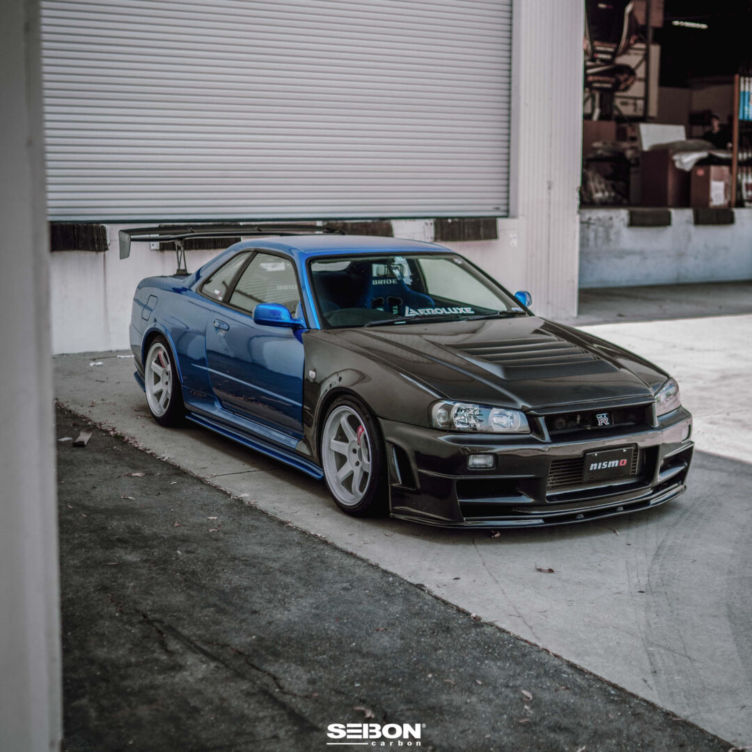 Seibon Carbon DS-Style Carbon Fiber Hood for 1999-2001 Nissan Skyline R34 GT-R HD9901NSR34-DS (4)