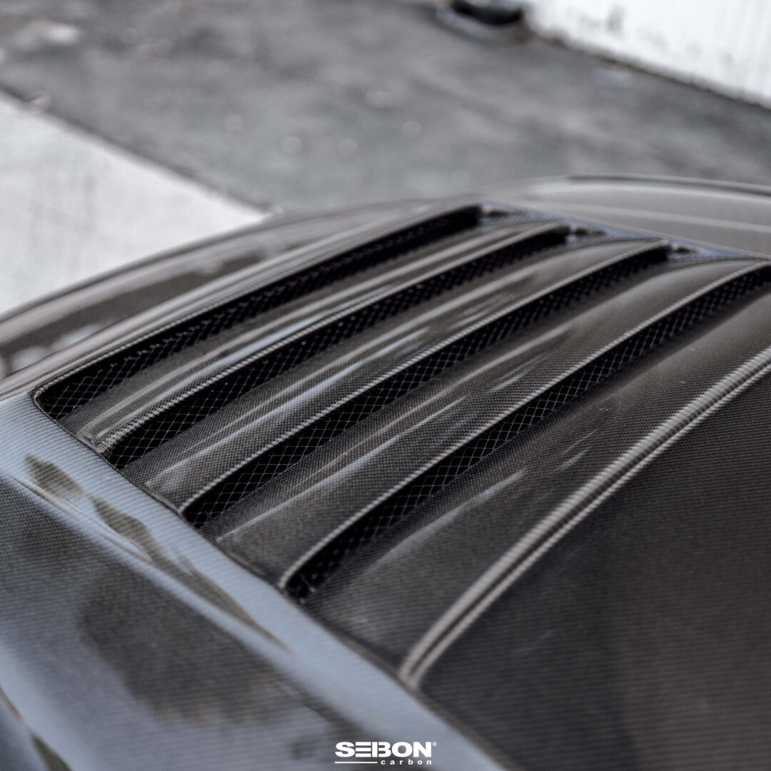 Seibon Carbon DS-Style Carbon Fiber Hood for 1999-2001 Nissan Skyline R34 GT-R HD9901NSR34-DS (5)