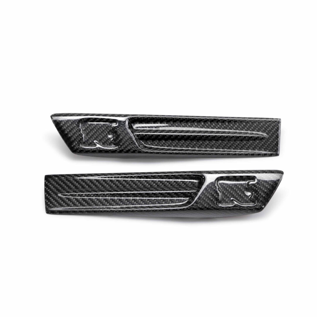 Seibon Carbon Fiber Fender Duct Logo for 2009-2014 Nissan GT-R FDL0910NSGTR (1)