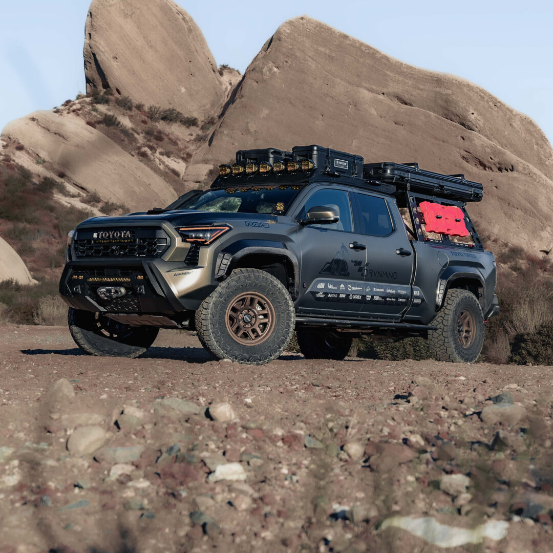 Seibon Carbon Fiber Front Fender Flares For 2024-2025 Toyota Tacoma_FLR24TYTA-F _5