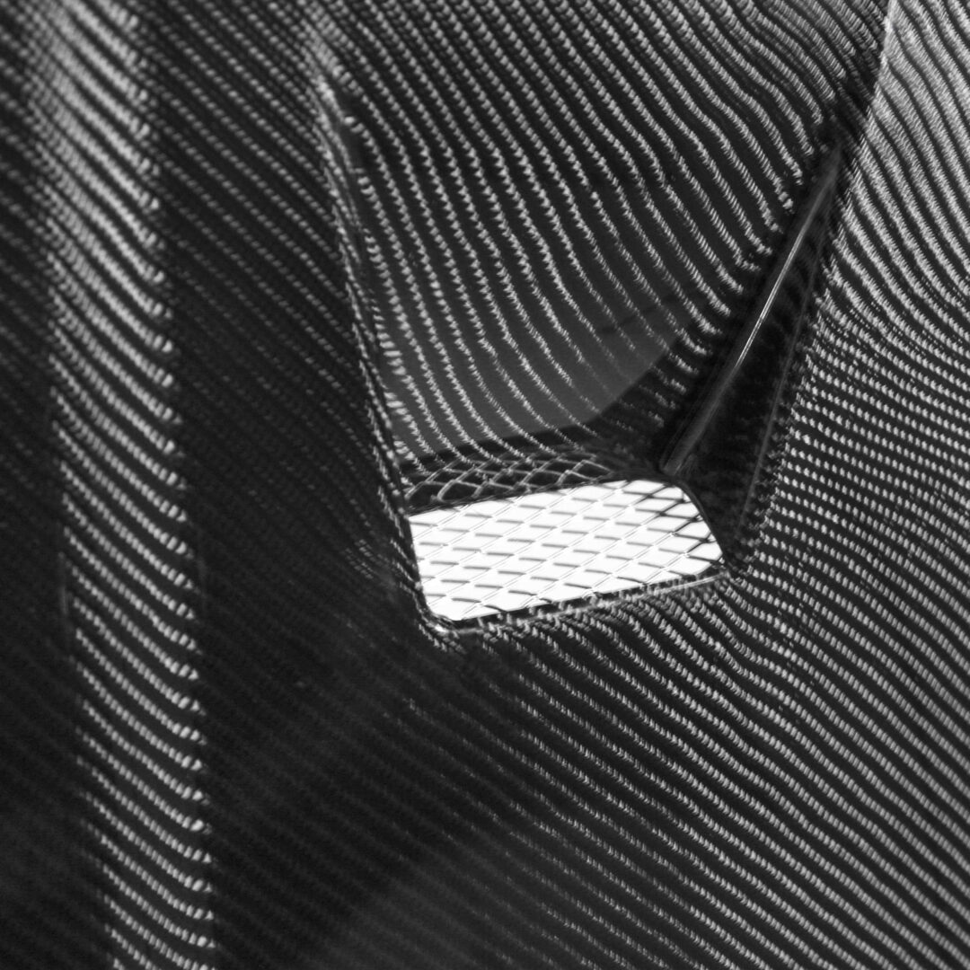 Seibon Carbon JU-Style Carbon Fiber Hood For 1995-1996 Nissan R33 GT-R HD9596NSR33-JU_1